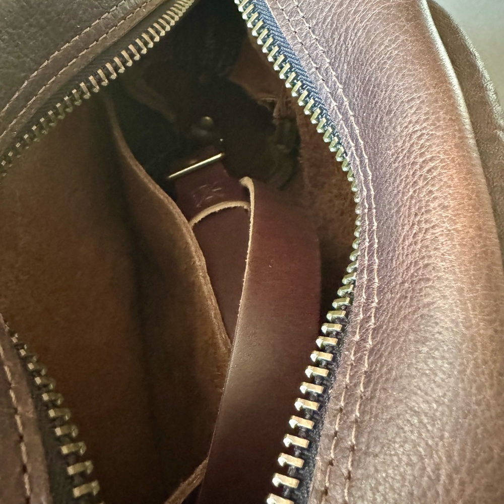 Go Forth Goods Large Mocha Maple Leather Crossbody Bag - Picture 5 of 5
